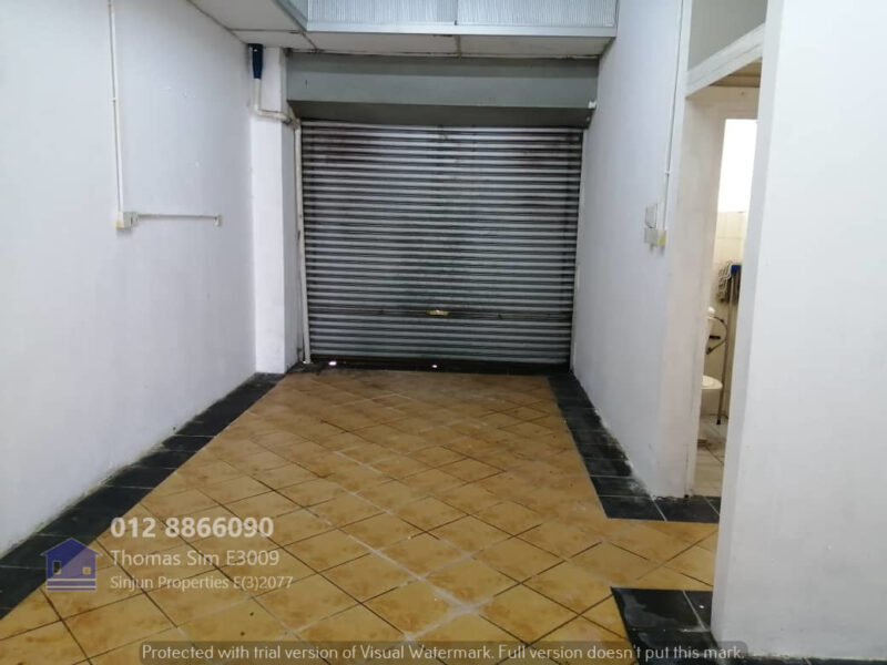 Strata Commercial Shop Ground Floor Chonglin Park Kuching for SALE