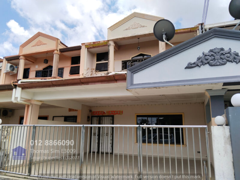 Double Storey Intermediate Terrace House Stapok Selatan Kuching for SALE