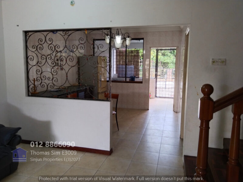 Double Storey Intermediate Terrace House Stapok Selatan Kuching for SALE