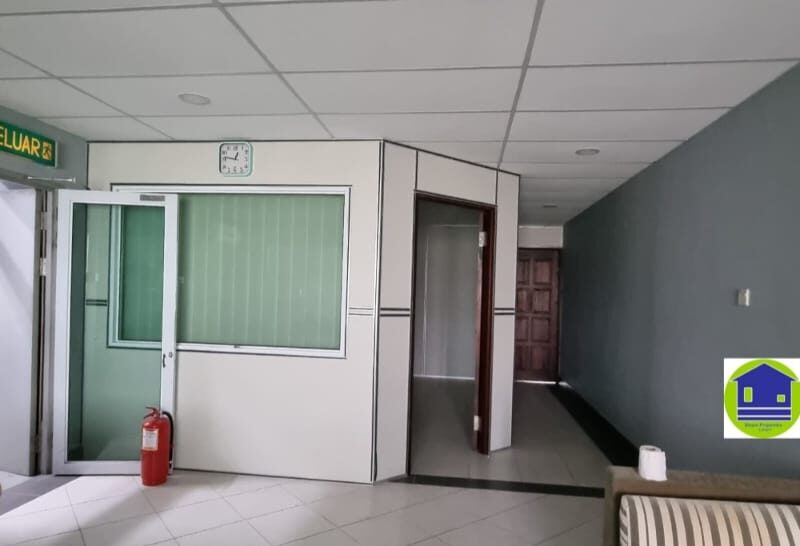 1st Floor Office For Rent - Facing Kuching-Samarahan Highway