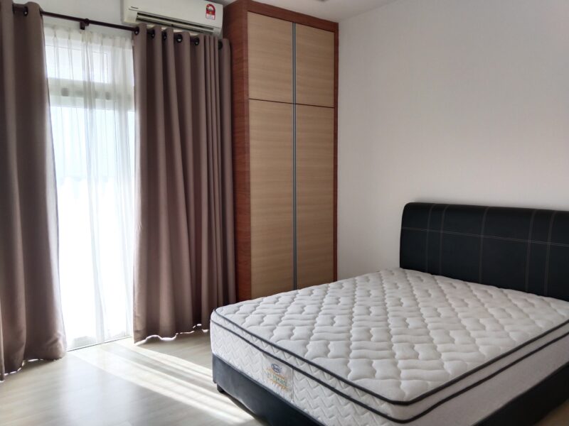 Riverine Sapphire Condo furnished level 13 Kuching for SALE