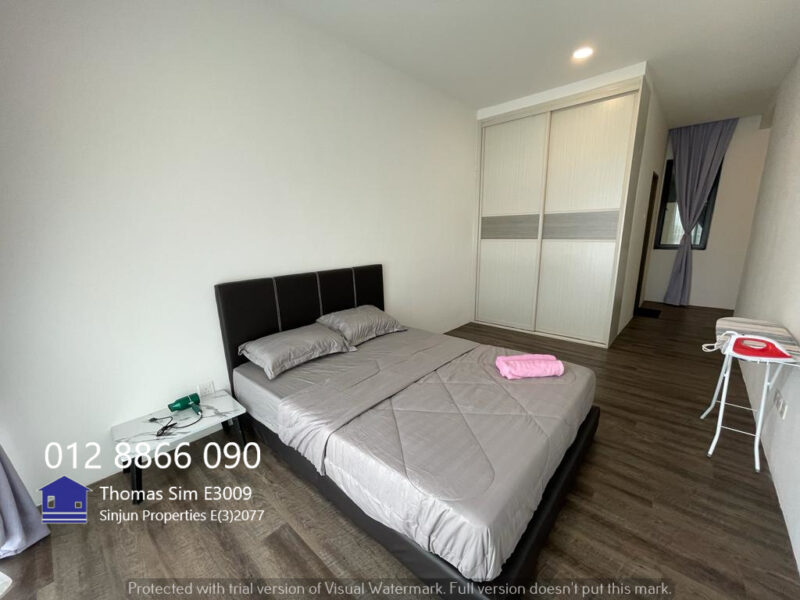 Furnished unit Big size Apartment HK Square Residences Stapok Kuching for SALE