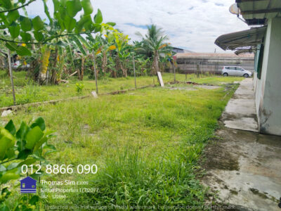 Single Storey Corner Big Land End-Lot @ Jalan Nanas Barat Kuching for SALE