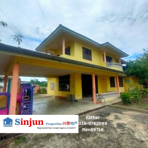 FOR SALE Double Storey Detached House at Jalan Serian Town Kuching