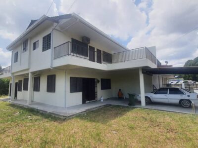 Double Storey Corner Peace Road Kuching big land size 16 point for SALE