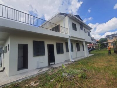 Double Storey Corner Peace Road Kuching big land size 16 point for SALE