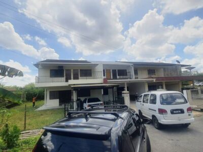 Double Storey Corner Peace Road Kuching big land size 16 point for SALE