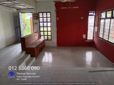 Semi Detached House main road Jalan Green Kuching for SALE