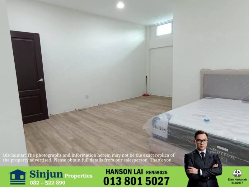 1 1/2 Storey Semi Detached House @ Taman Vision Land Jalan Batu Kawa - Bau, Kuching FOR SALE