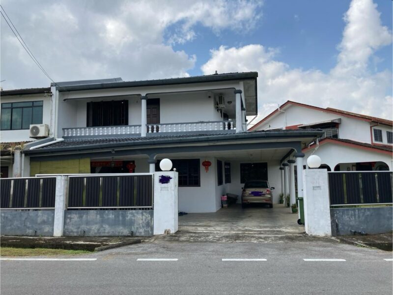 Jalan Kepayang, Poh Kwong Park Kuching Double Storey Semi-Detached House