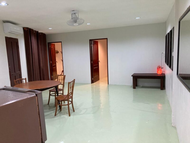 Newly Furbished First Floor Shophouse (with 2 Rooms) at Jalan Abell Utara Kuching For Rent