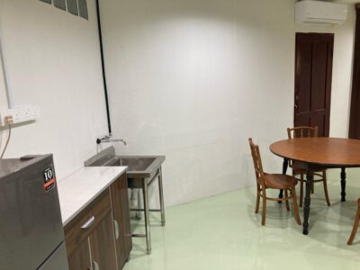 Newly Furbished First Floor Shophouse (with 2 Rooms) at Jalan Abell Utara Kuching For Rent