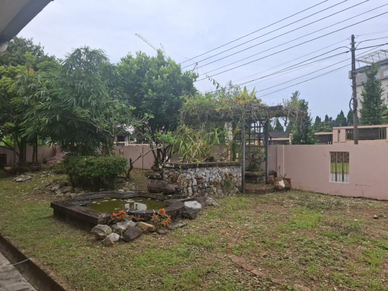 Good large Semi-D Double Storey house at Jln Sherip Masashor 3, Kuching