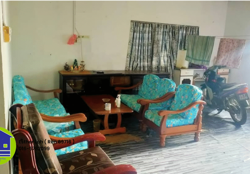 FOR SALE 2 detached houses at Batu 21 Kpg Beratok Serian Kuching Road