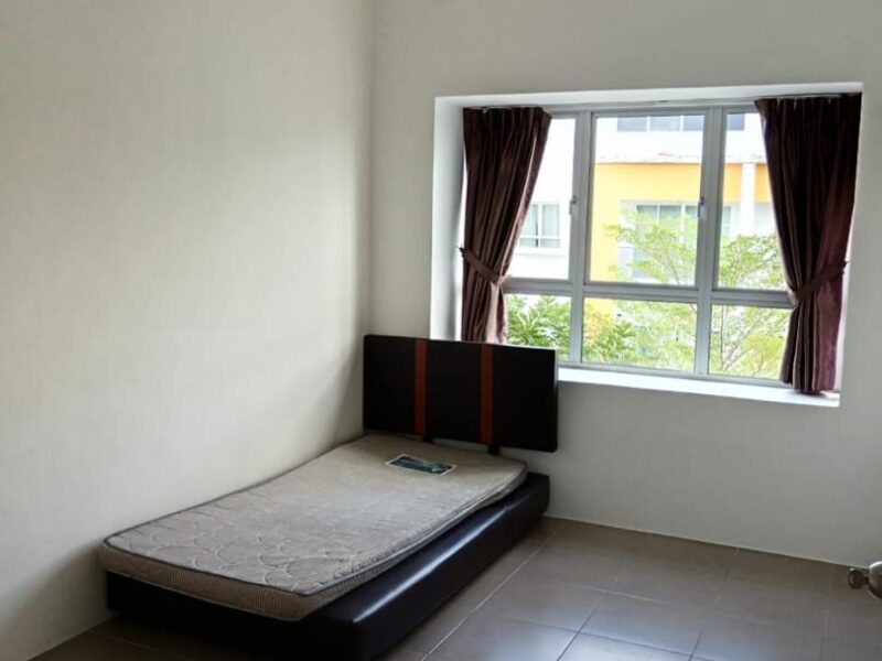 Riveria Bay Apartment Corner unit FOR SALE
