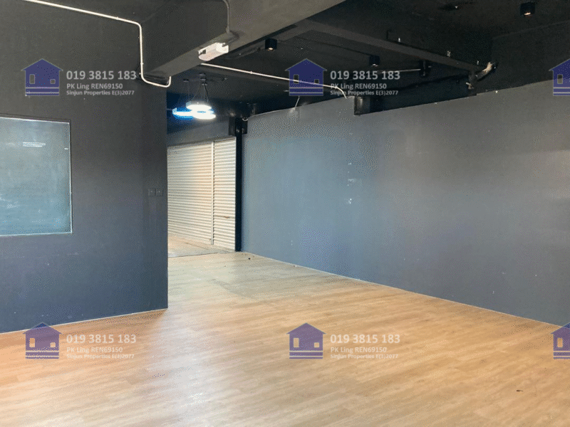 Retail Space at Jalan Tun Datuk Patinggi Haji Abdul Rahman Yakub, Matang, Kuching For Rent