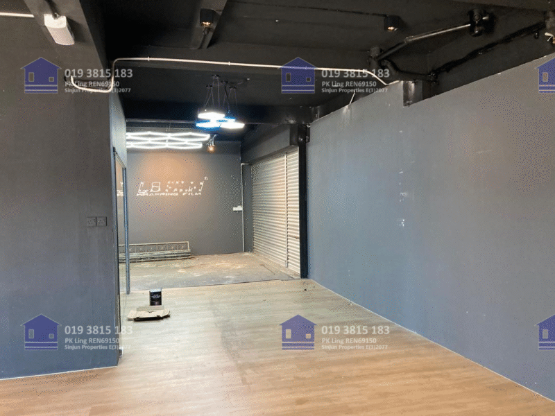 Retail Space at Jalan Tun Datuk Patinggi Haji Abdul Rahman Yakub, Matang, Kuching For Rent
