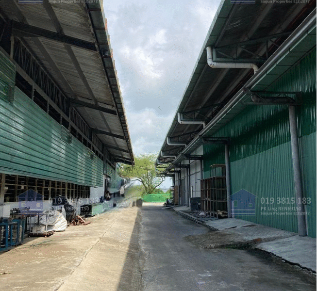 Detached Factory / Warehouse with a 2-Storey Office Building at Demak Laut Industrial Park, Kuching For Sale