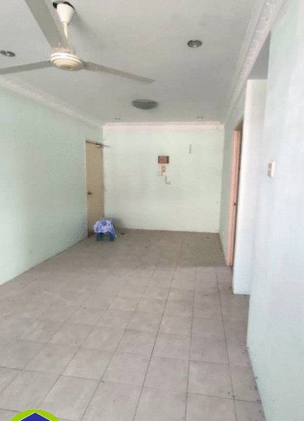 FOR RENT Country hill apartment Level 3 jalan Stephen Yong kuching