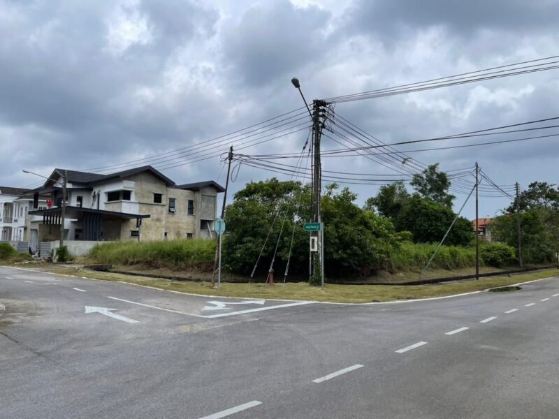 Lorong Pustaka 2A Petra Jaya vacant residential bungalow lot.