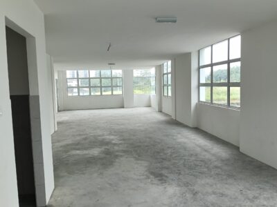 5 storey shop Corners with Lift Hospital Umum Sarawak for RENT