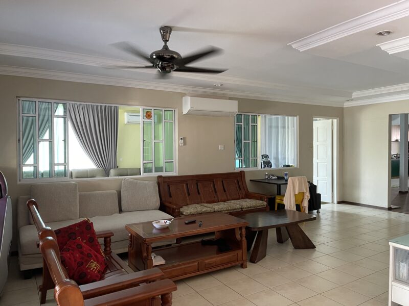 Lorong Bintawa 7 double storey semi detached house.