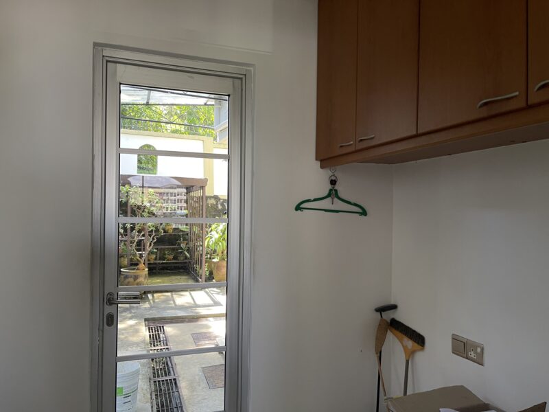 Peace Road behind Chung Hua Middle School No. 1 double storey detached house.