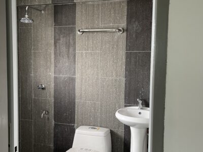 Stephen Avenue 3 storey corner fully renovated terraced house