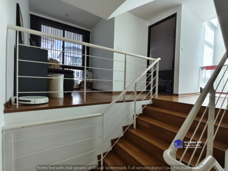 Well Furnished 3-Storey Intermediate Terrace Palm Residence Jln Stapok Utama Kuching FOR SALE