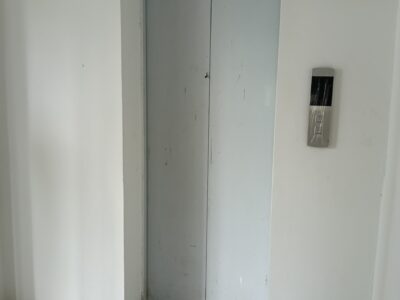 5 storey shop Corners with Lift Hospital Umum Sarawak for RENT