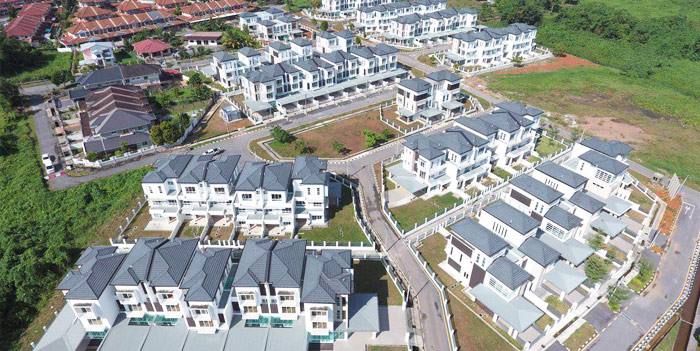 Well Furnished 3-Storey Intermediate Terrace Palm Residence Jln Stapok Utama Kuching FOR SALE