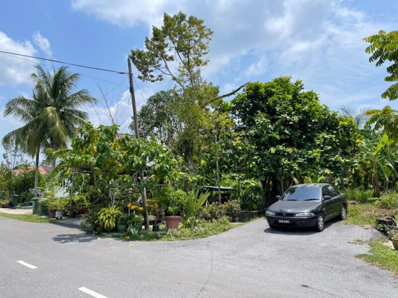 Lorong RPR 28A5 Batu Kawa two adjoining vacant residential detached lots.