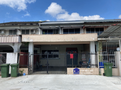2-Storey Intermediate Terrace House at Pending Heights, Jalan Kwong Lee Bank, Kuching For Rent