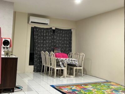 FOR SALE Moyan Link Townhouse (upper unit) jalan batu kawa Matang kuching