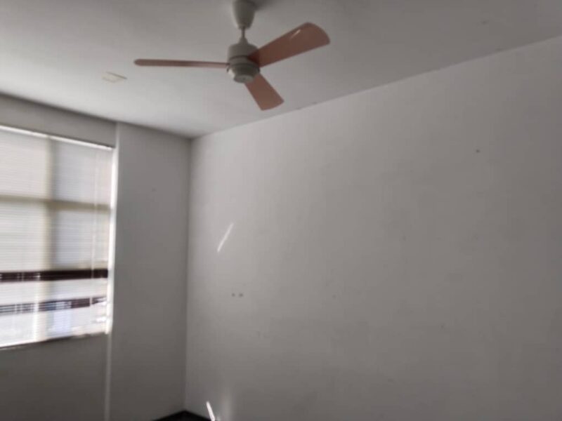 Tropics Condo Room for RENT Swinburne Uni Jalan Song King Center Kuching