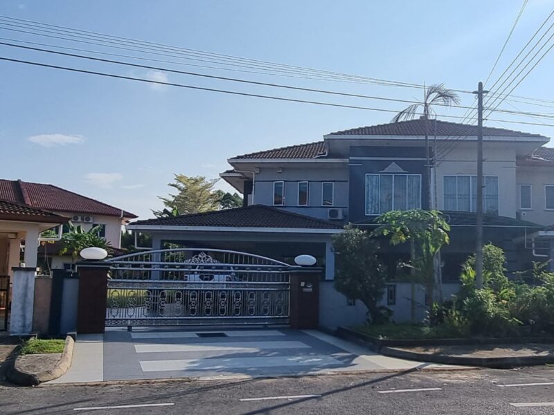 Double Storey Semi Detached House at Taman Riveria for Sale