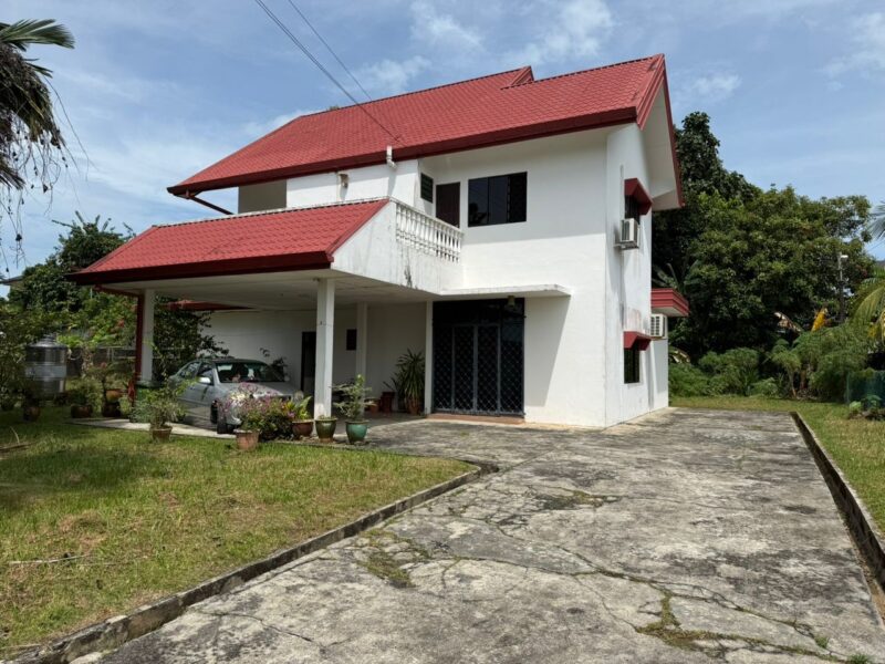 Jalan Arang Lorong 13D double storey detached house.