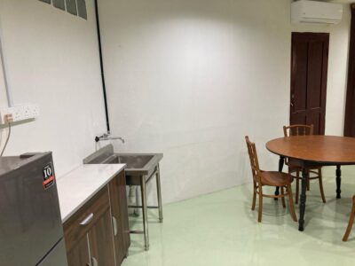 First Floor Shophouse (with 2 Rooms) at Jalan Abell Utara For Rent
