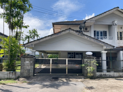 Double Storey Semi-Detached House at Pelita Heights, BDC Kuching For Sale
