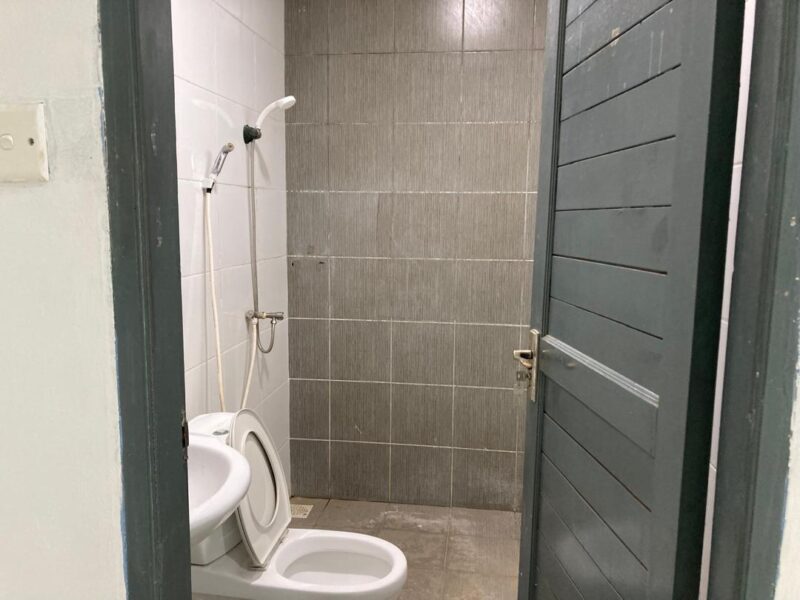Single Storey Semi-Detached House at Jalan Landeh, 10th Mile Kota Padawan For Sale
