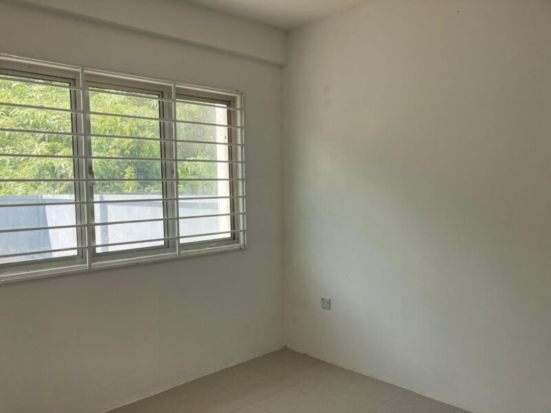 Single Storey Semi-Detached House at Jalan Landeh, 10th Mile Kota Padawan For Sale