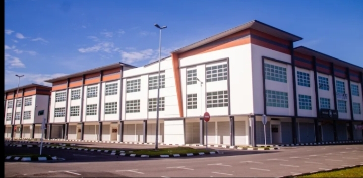 FOR RENT ♦️ Pines Square CORNER Ground Floor Shophouse Mjc batu Kawah kuching