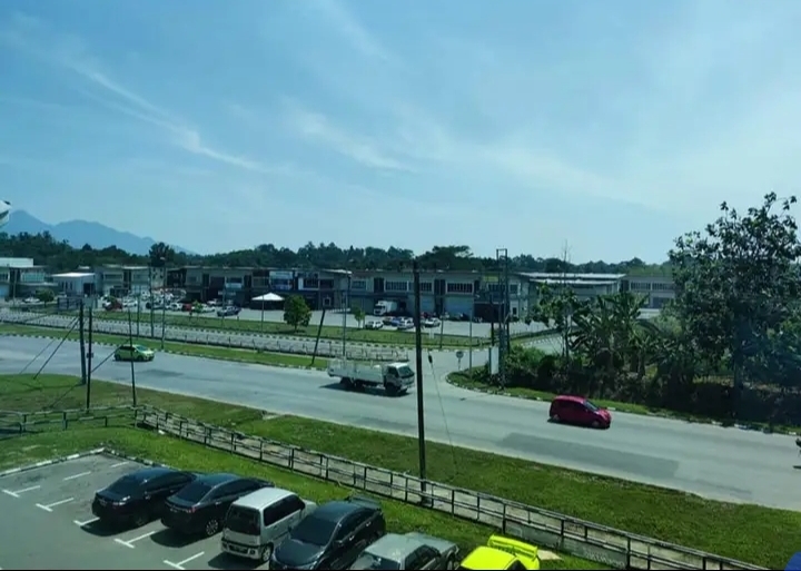 FOR SALE MOYAN 3 Storey Shoplot jalan batu kawa Matang kuching