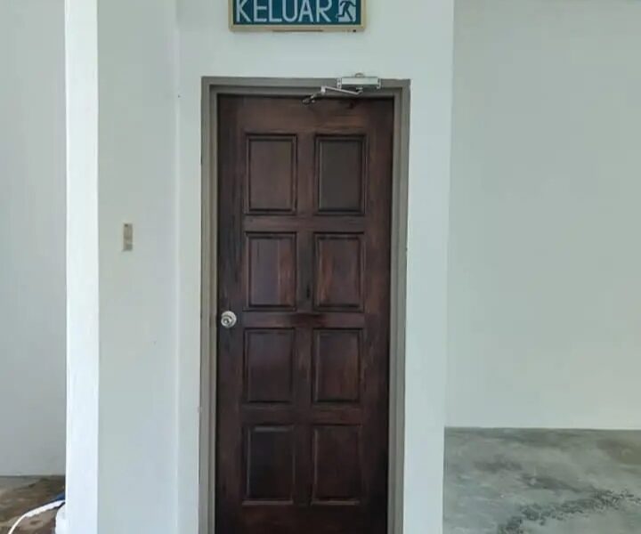 FOR SALE MOYAN 3 Storey Shoplot jalan batu kawa Matang kuching