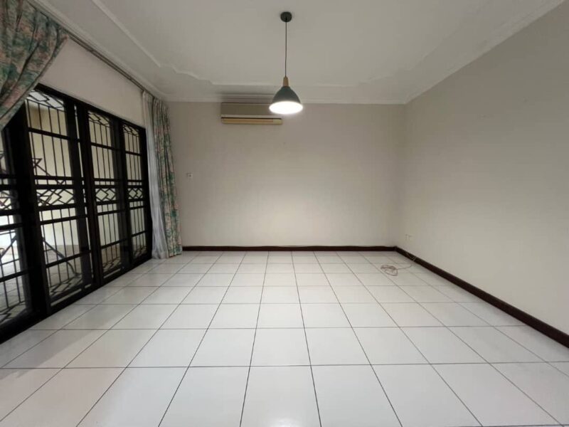 FOR SALE: Semi-Detached House Asking Price: RM 1,300,000 (Negotiable) | Tabuan Jaya, Kuching