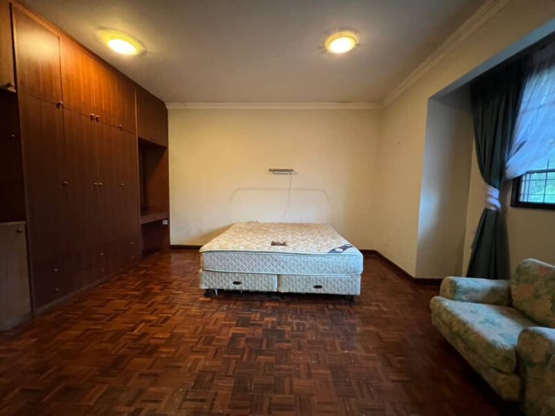FOR SALE: Semi-Detached House Asking Price: RM 1,300,000 (Negotiable) | Tabuan Jaya, Kuching