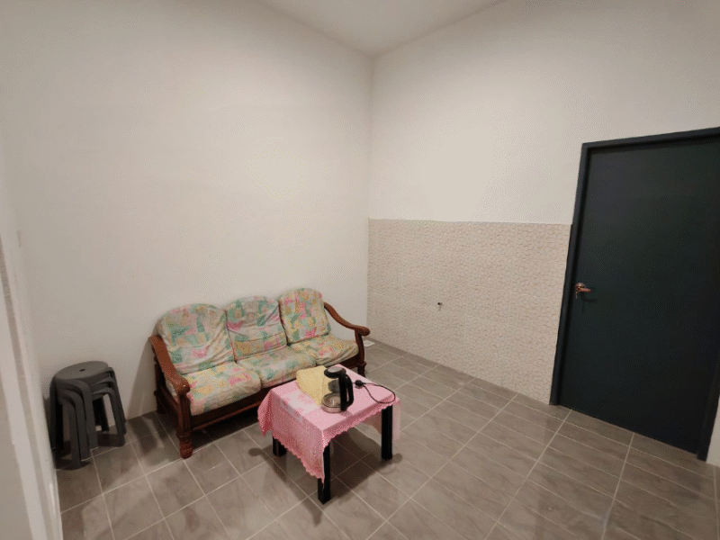 Single Storey Intermediate Terraced House at Stakan Mewah, 7th Mile Jalan Stakan, Kuching For Rent