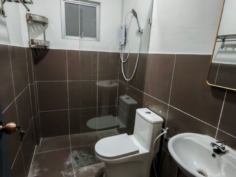 Single Storey Intermediate Terraced House at Stakan Mewah, 7th Mile Jalan Stakan, Kuching For Rent
