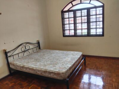 Double Storey Intermediate Terrace at Jalan Song Kuching For RENT