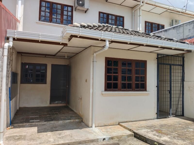 Double Storey Intermediate Terrace at Jalan Song Kuching For RENT